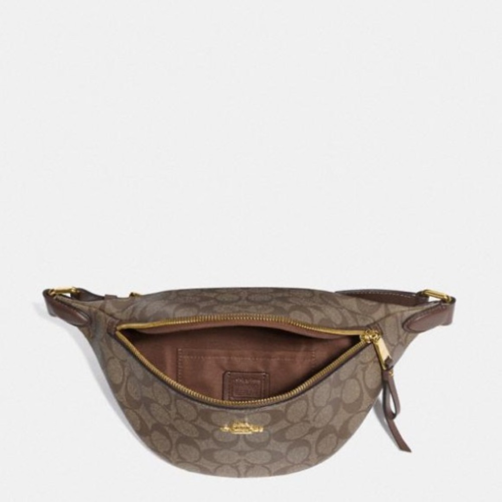 π― Belt Bag In Signature Canvas π― - Picture 2 of 3